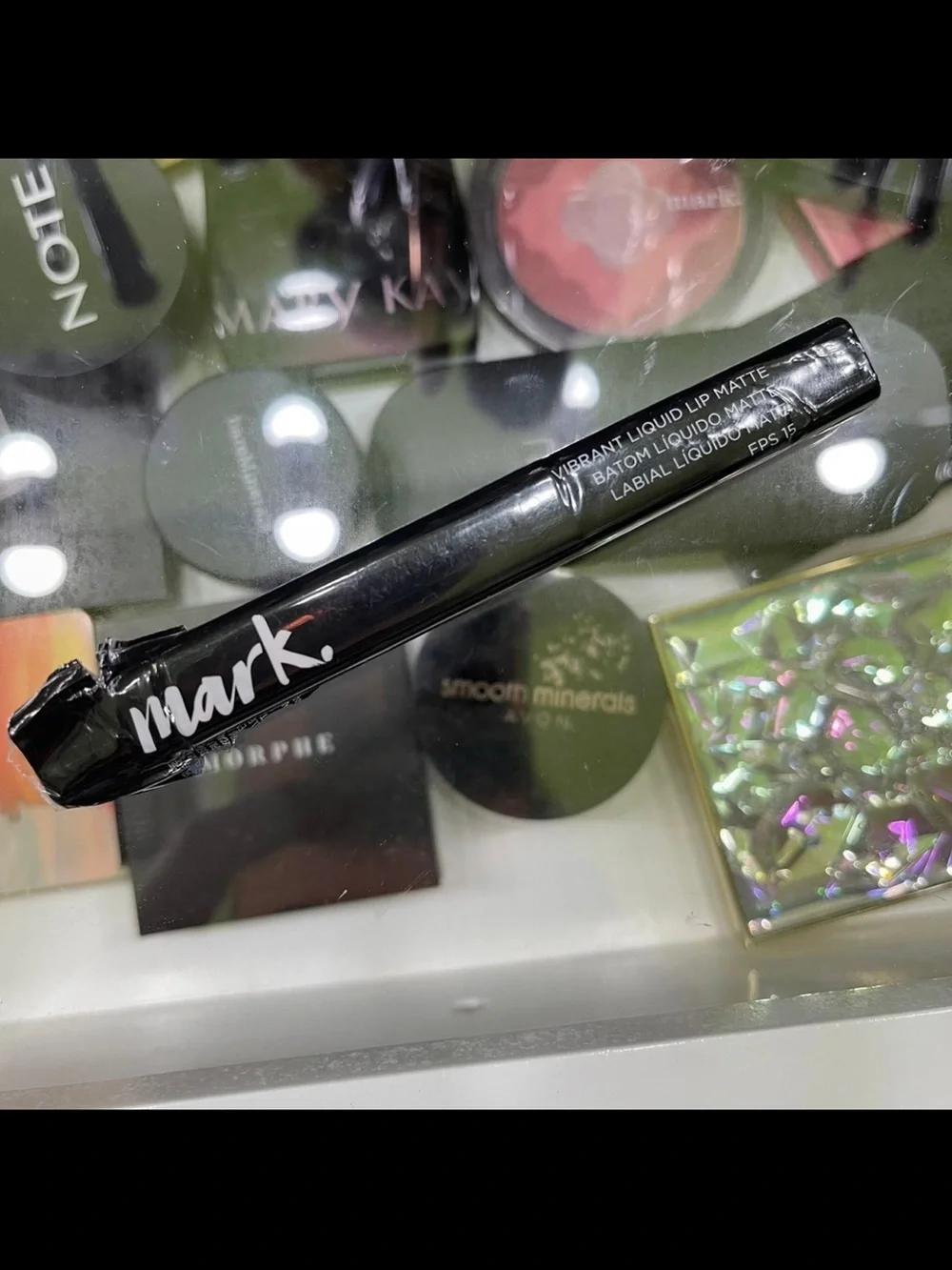 Avon Mark Matte Lip Color Kissy Face